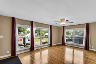 517 Jackson St, Michigan City, IN 46360 - Photo 4
