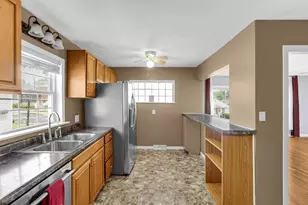 517 Jackson St, Michigan City, IN 46360 - Photo 8