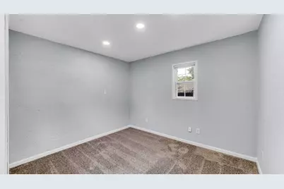 517 Jackson Street, Michigan City, IN 46360 - Photo 14