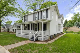 104 Gardena St, Michigan City, IN 46360 - Photo 2