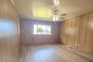 9409 5th St, Highland, IN 46322 - Photo 6