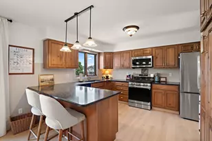 220 Blickview Dr, Schererville, IN 46375 - Photo 8