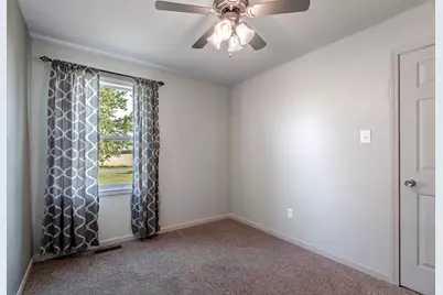 409 W 600 N, Valparaiso, IN 46385 - Photo 12