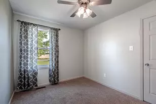 409 W 600 N, Valparaiso, IN 46385 - Photo 12
