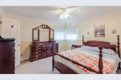 327 Softwood Drive, Hobart, IN 46342 - Photo 10