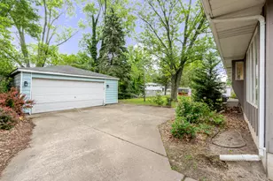 327 Softwood Dr, Hobart, IN 46342 - Photo 20