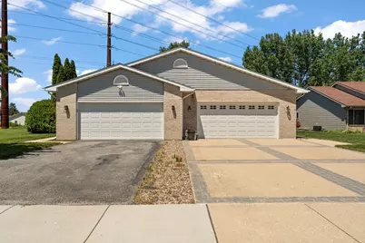 5012 W 92nd Avenue, Crown Point, IN 46307 - Photo 2