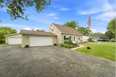 670 Newport Road, Valparaiso, IN 46385 - Photo 1