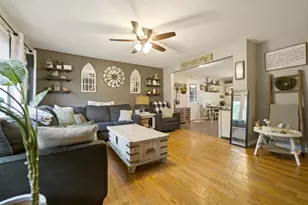 670 Newport Rd, Valparaiso, IN 46385 - Photo 6