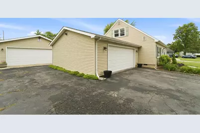 670 Newport Road, Valparaiso, IN 46385 - Photo 2