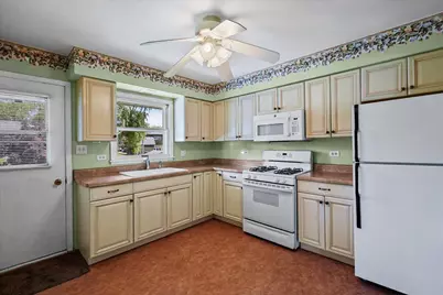 539 Willow Lane, Dyer, IN 46311 - Photo 8