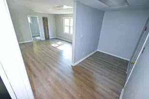7828 Chestnut Ave, Hammond, IN 46324 - Photo 18