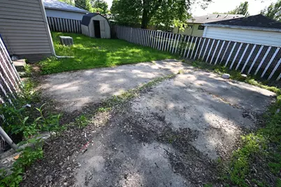 7828 Chestnut Avenue, Hammond, IN 46324 - Photo 20