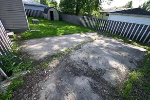 7828 Chestnut Ave, Hammond, IN 46324 - Photo 20