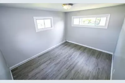 7828 Chestnut Avenue, Hammond, IN 46324 - Photo 14