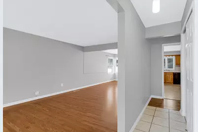 250 Sycamore Lane, Munster, IN 46321 - Photo 2