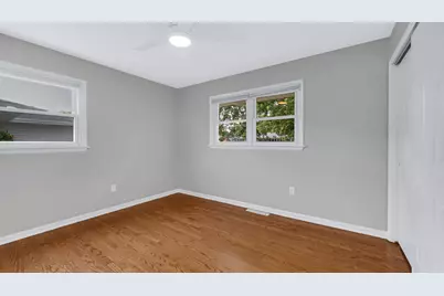 250 Sycamore Lane, Munster, IN 46321 - Photo 14
