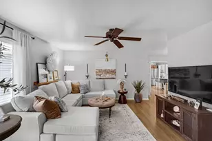 9515 Crestwood Ave, Munster, IN 46321 - Photo 4