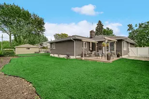 9515 Crestwood Ave, Munster, IN 46321 - Photo 26