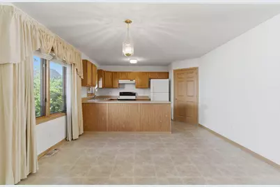 903 Hampton Court, Valparaiso, IN 46383 - Photo 8