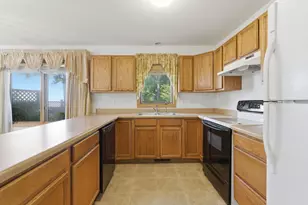 903 Hampton Ct., Valparaiso, IN 46383 - Photo 10