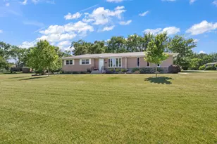 8614 Towle St, Dyer, IN 46311 - Photo 2