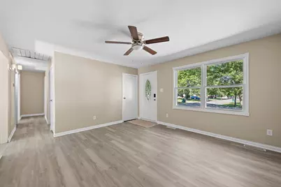504 Robyn Road, Valparaiso, IN 46385 - Photo 4