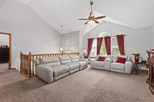 2715 Palladin Cir, Portage, IN 46368 - Photo 8