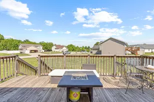 2715 Palladin Cir, Portage, IN 46368 - Photo 6