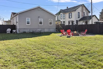 219 W 6th Street, Michigan City, IN 46360 - Photo 26
