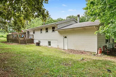 5606 W 300 N, La Porte, IN 46350 - Photo 6