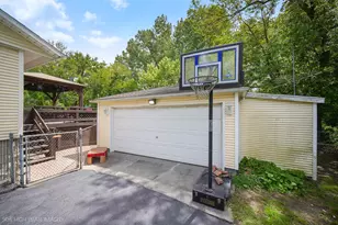 201 Brandt Pl, Hobart, IN 46342 - Photo 24
