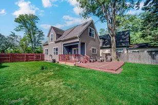 808 Lillian St, Hobart, IN 46342 - Photo 18