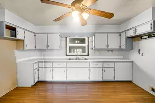 15611 Grant St, Crown Point, IN 46307 - Photo 12