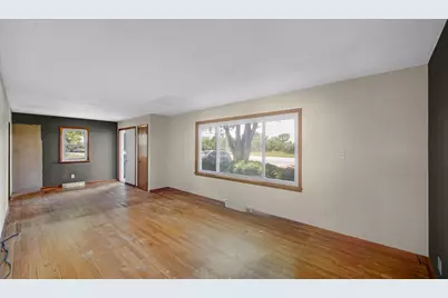 15611 Grant Street, Crown Point, IN 46307 - Photo 6