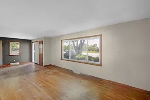 15611 Grant St, Crown Point, IN 46307 - Photo 6