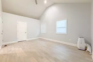 101 Van Buren Ave, Hobart, IN 46342 - Photo 6