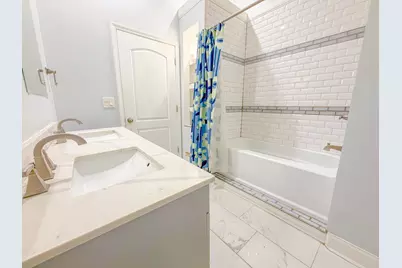 101 Van Buren Avenue, Hobart, IN 46342 - Photo 12