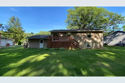 2252 Four Seasons Pkwy, Crown Point, IN 46307 - Photo 44