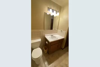 2252 Four Seasons Pkwy, Crown Point, IN 46307 - Photo 18