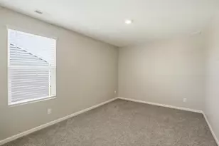 185 Aviana Ave, Hobart, IN 46342 - Photo 14