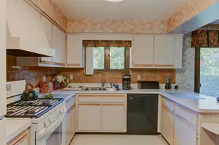 9617 White Oak Ave, Munster, IN 46321 - Photo 6