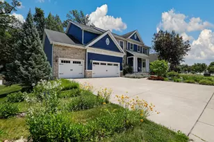 12613 Massachusetts St, Crown Point, IN 46307 - Photo 2