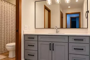 2007 W 45th St, Highland, IN 46322 - Photo 12