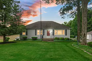 5567 N 350 E, Rolling Prairie, IN 46371 - Photo 2