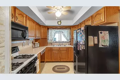 5567 N 350 E, Rolling Prairie, IN 46371 - Photo 8