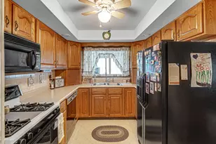 5567 N 350 E, Rolling Prairie, IN 46371 - Photo 8
