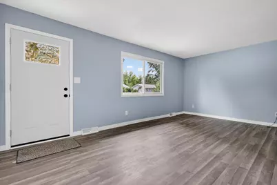 222 Greenwood Drive, La Porte, IN 46350 - Photo 8