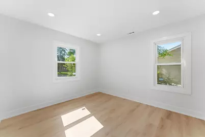7740 Bertram Avenue, Hammond, IN 46324 - Photo 8