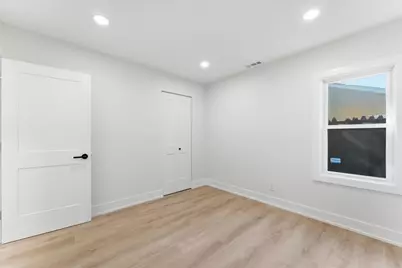 7740 Bertram Avenue, Hammond, IN 46324 - Photo 10